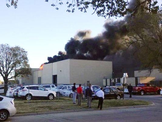 تحطم طائرة صغيرة في مطار بولاية كانساس الأمريكية