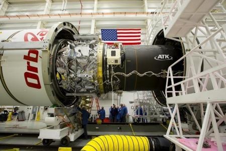 بوينج: انفجار الصاروخ انتاريس يؤكد الحاجة الي محرك امريكي جديد