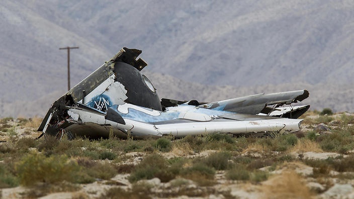 تحطم مركبة فضاء ومقتل أحد روادها في كاليفورنيا