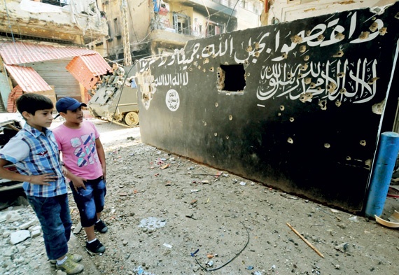 طرابلس .. «سيطرة جيش» أم فرصة للمسلحين لالتقاط الأنفاس؟