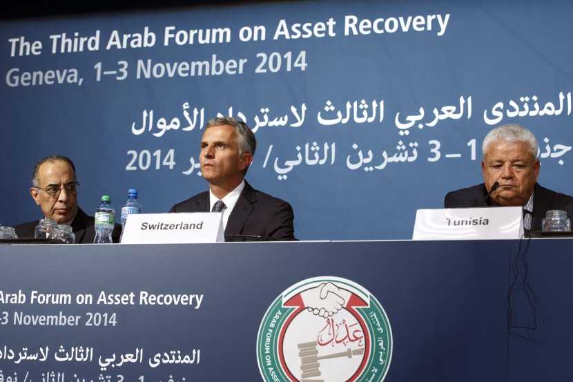 سويسرا تؤكد عزمها على إعادة الأموال المسروقة