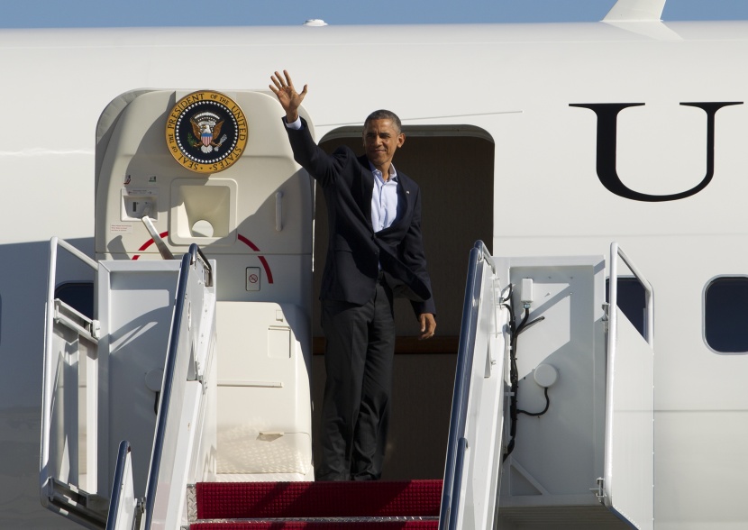 أوباما يستقل طائرة احتياطية بسبب عطل في "إير فورس وان"