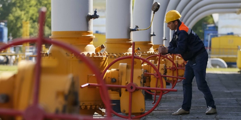 أوكرانيا تسدد لروسيا أول دفعة من مديونيات الغاز