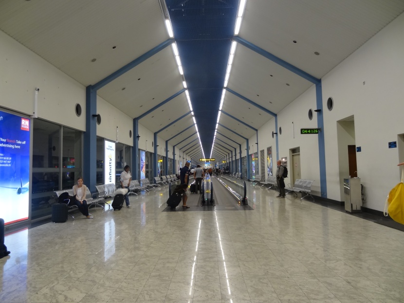 انتهاء إضراب العاملين في مطار رئيسي بسريلانكا