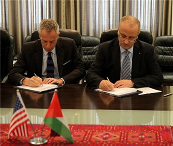 واشنطن تتعهد بدعم السلطة الفلسطينية بمبلغ 100 مليون دولار