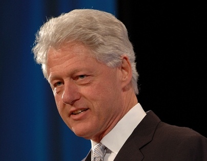 في مثل هذا اليوم.. بيل كلينتون يقوم بأول زيارة إلى فيتنام لرئيس أمريكي منذ الحرب