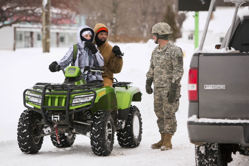 قصة مصورة: ارتفاع حصيلة الوفيات إلى 13 نتيجة العاصفة الثلجية في ولاية نيويورك
