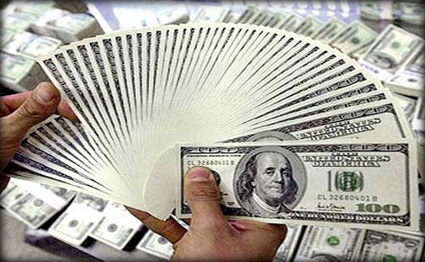 صعود الدولار من جراء قرار أوبك مع تراجع العملات المرتبطة بالنفط