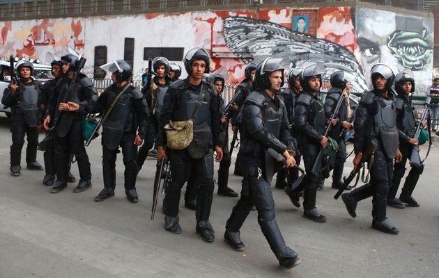 مصر: قتيلان في اشتباكات بين الشرطة ومتظاهرين في القاهرة