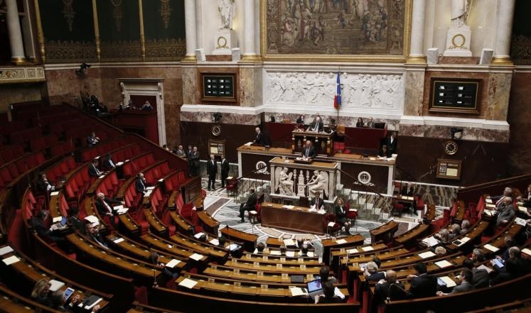 النواب الفرنسيون يصوتون لصالح الاعتراف بدولة فلسطين