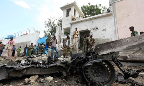 4 قتلى في اعتداء استهدف موكبا للأمم المتحدة في مقديشو