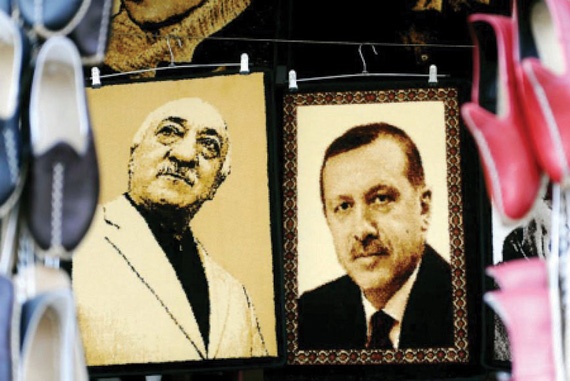 أردوغان يحارب جماعة حليفه السابق «كولن» ويصفها بـ «الدولة الموازية»