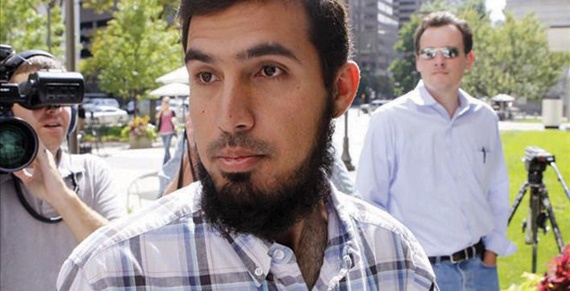 برنامج لإعادة تأهيل المتطرفين يبدأ
بـ «وشاية» وينتهي بفرصة عمل ومسكن