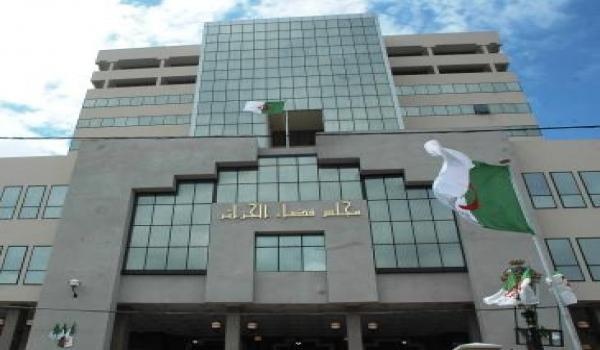 القضاء الجزائري يحظر إستخدام تسمية "حركي"