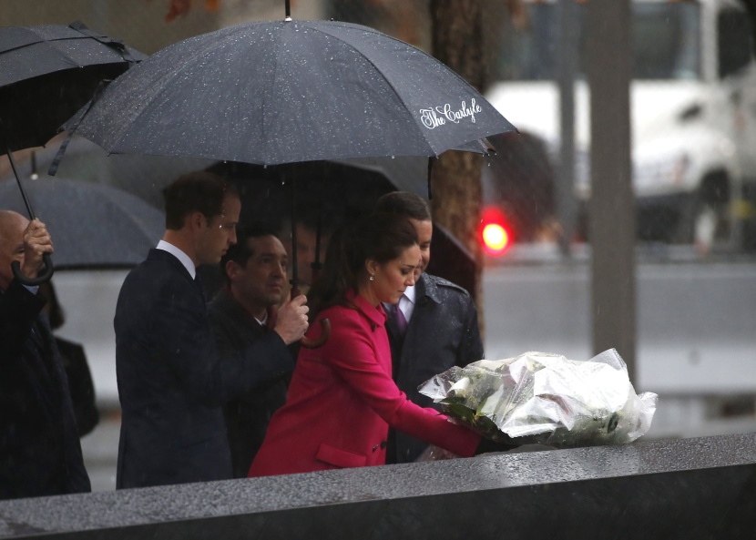 قصة مصورة: ويليام وكيت يزوران النصب التذكاري لأحداث 11 / 9 في نيويورك