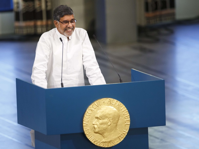 الباكستانية ملالا والهندي ستيارثي يتسلما جائزة نوبل للسلام