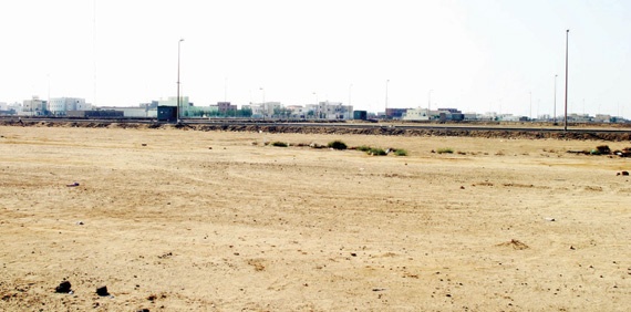 الشائعات أضرت بالسوق العقارية.. والتكتلات الوافدة رفعت أسعار أراضي المضاربات