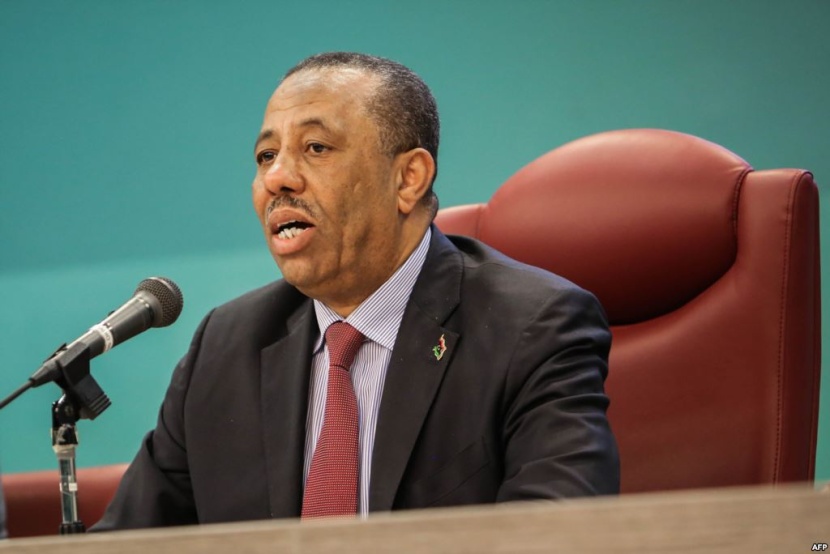 رئيس الوزراء الليبي 'المعترف به' يتعهد بحملة عسكرية لاستعادة طرابلس