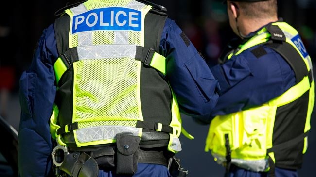 بريطانيا تعتقل 76 في مظاهرة بلندن تضامنا مع الأمريكي إيريك جارنر