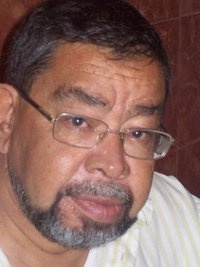 وفاة الشاعر التونسي عبد الله مالك القاسمي بعد صراع مع المرض