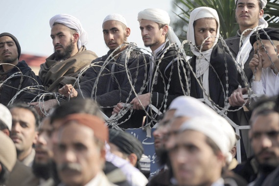 الجيش الباكستاني يشن هجوما مضادا بعد مجزرة طالبان