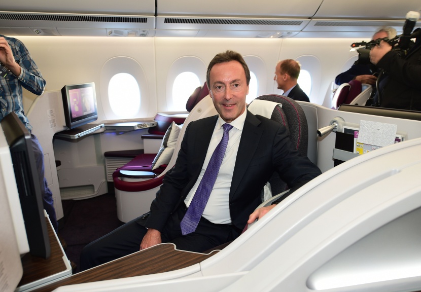 قصة مصورة: ايرباص تسلم أول طائراتها " ايه 350 " للخطوط الجوية القطرية