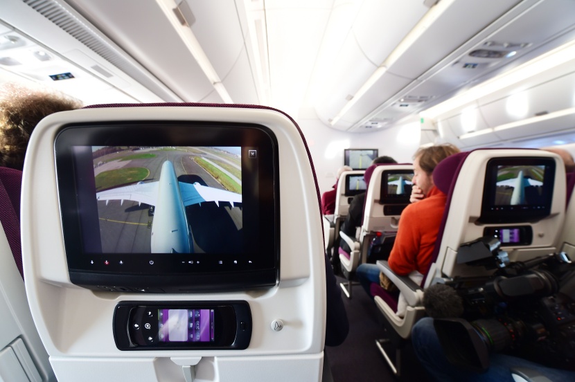 قصة مصورة: ايرباص تسلم أول طائراتها " ايه 350 " للخطوط الجوية القطرية