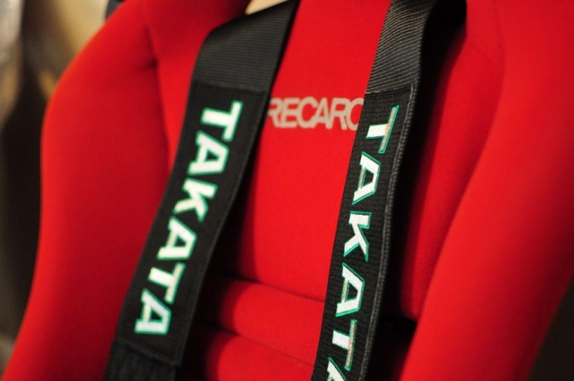 استقالة مدير تاكاتا اليابانية لصناعة الوسائد الهوائية بعد استدعاء ملايين السيارات في العالم