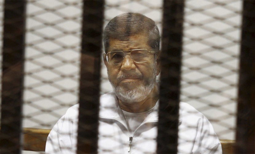 تأجيل محاكمة مرسي و 130 آخرين في قضية "وادي النطرون"