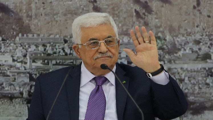 عباس يوقع 20 اتفاقا دوليا أهمها الانضمام للمحكمة الجنائية الدولية