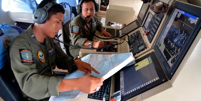 الطقس يحبط الغواصين ولا مؤشر على إشارات صوتية للصندوق الأسود للطائرة الإندونيسية