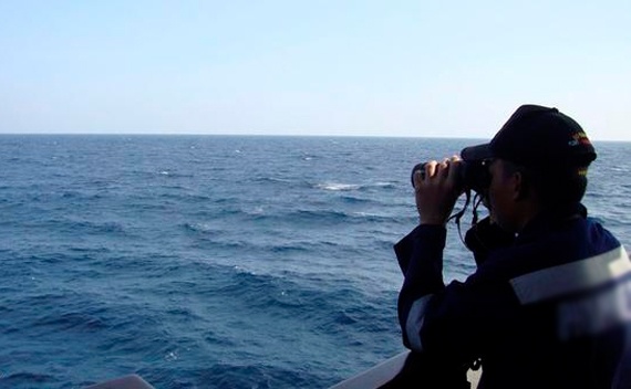 تقلبات الأجواء تعرقل البحث عن حطام الطائرة الماليزية