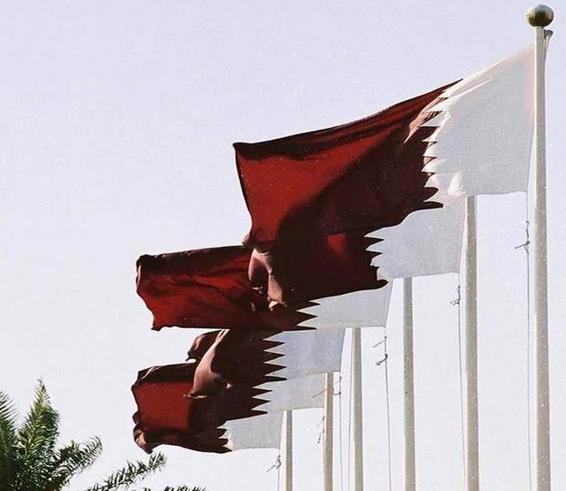 قطر تعلن الحداد وتنكيس الأعلام في وفاة الملك عبدالله بن عبدالعزيز