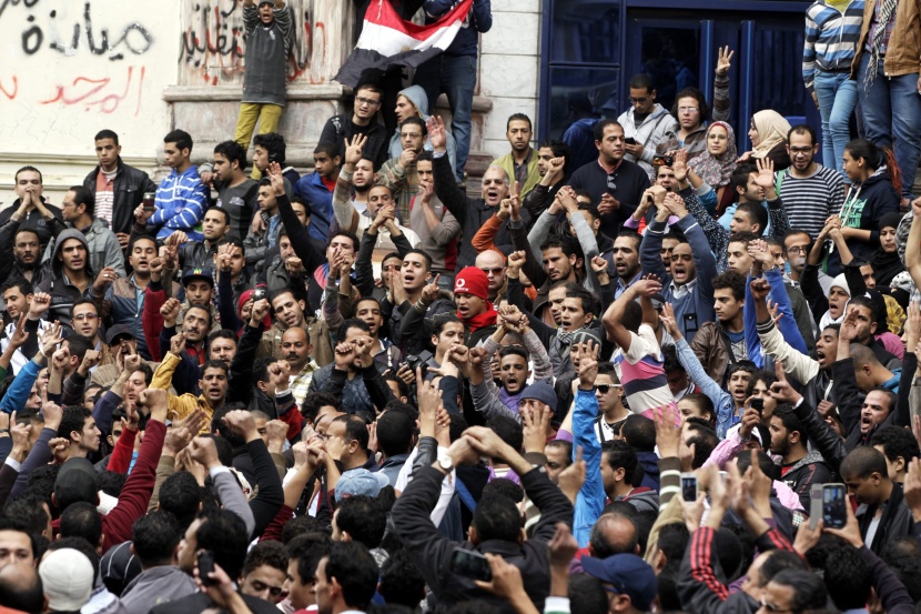 16 حالة وفاة و 50 مصابا خلال أحداث مصر