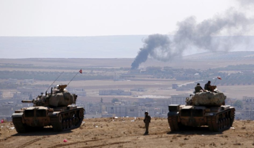 مقاتل في تنظيم داعش "يستسلم" للجيش التركي