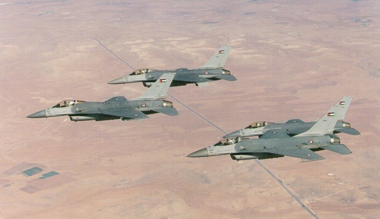 الأردن يشن 60 غارة جوية على "داعش".. والإمارات تدعمها بسرب طائرات  F16
