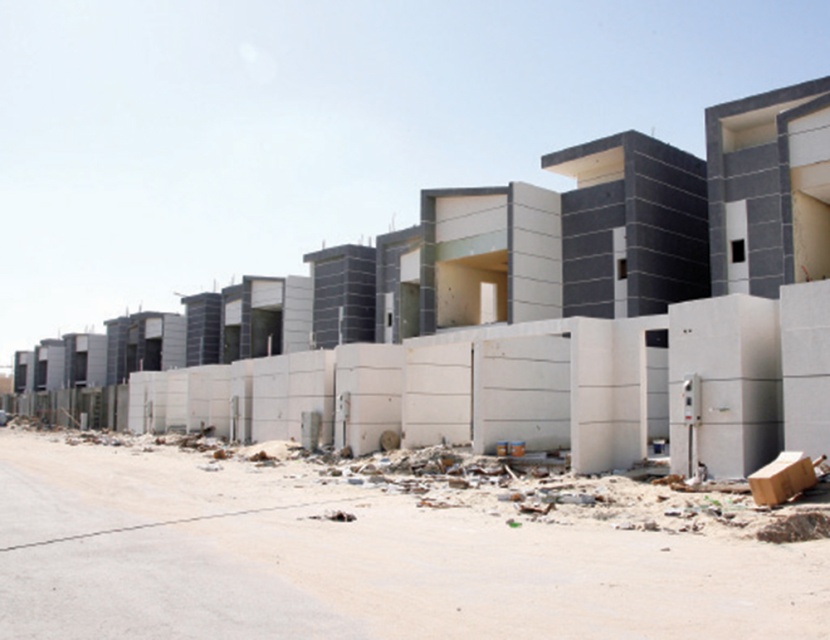 العزوف يدفع شركات التطوير العقاري إلى خفض الأسعار وتقديم هدايا للمشترين