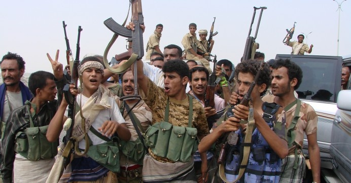 القاعدة تسيطر على معسكر للجيش اليمني في شبوة
