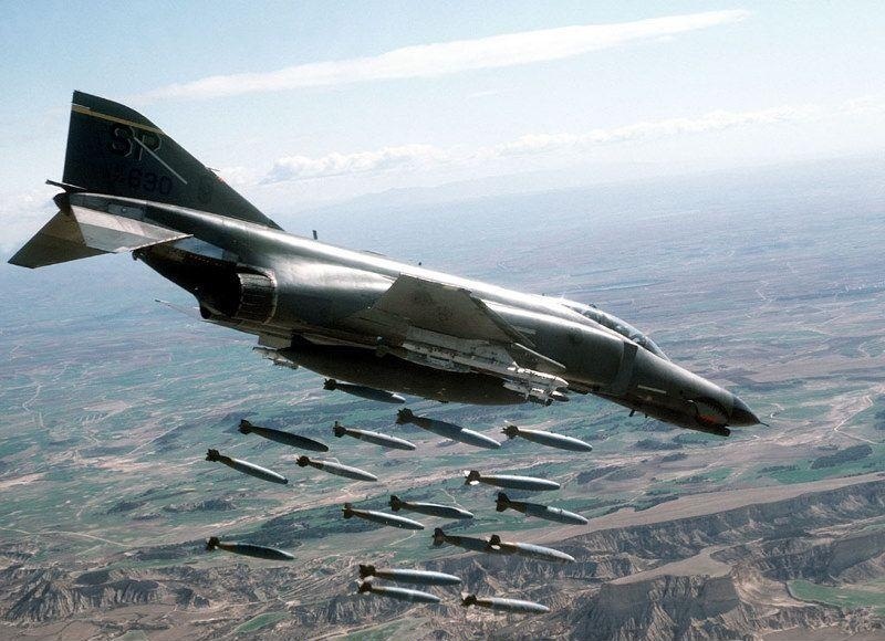 أمريكا نفذت أكثر من 15 ضربة جوية ضد تنظيم "داعش"