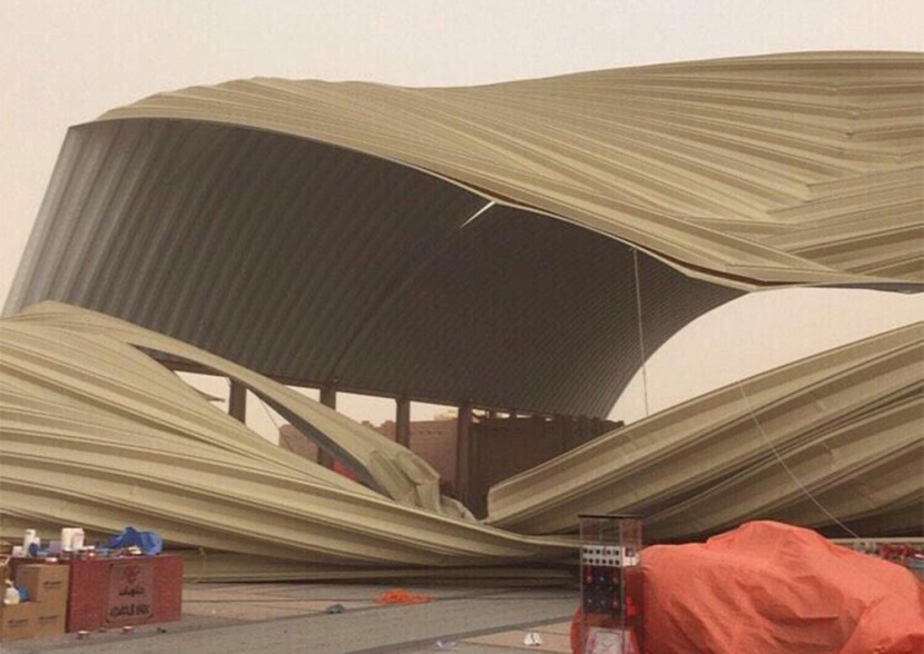 استمرار العاصفة بالكويت وعودة حركة الملاحة الجوية