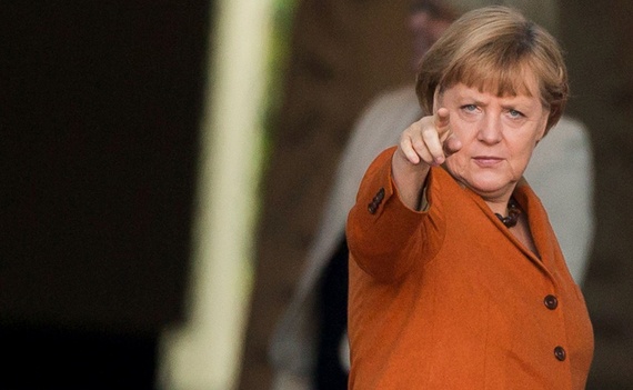 اندبندنت : ميركل زعيمة العالم الحر