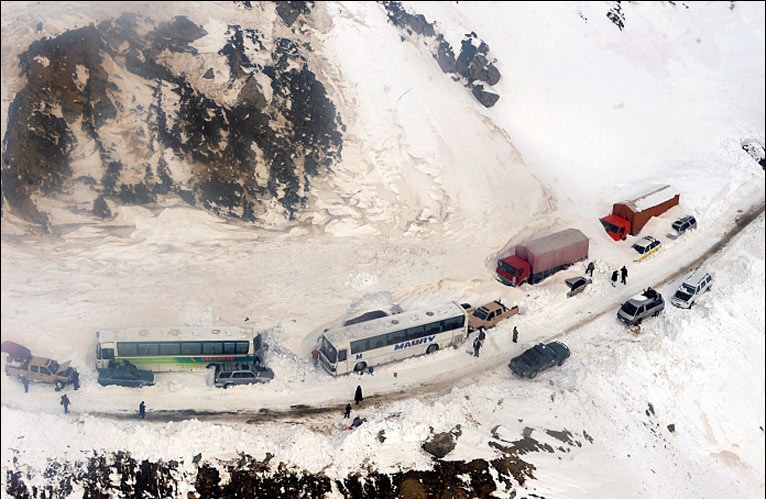 حصيلة الانهيارات الثلجية في أفغانستان تتجاوز 200 قتيل