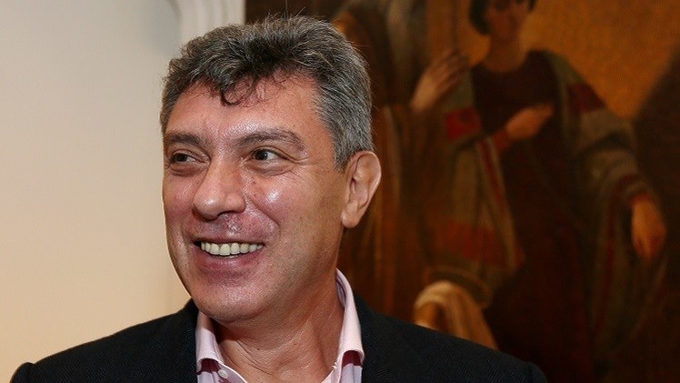 محتجون مناهضون لبوتين يتجمعون في نيويورك بعد اغتيال نيمتسوف