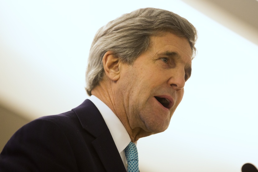 كيري يحذر نتانياهو من كشف تفاصيل بشأن المفاوضات حول الملف النووي الإيراني