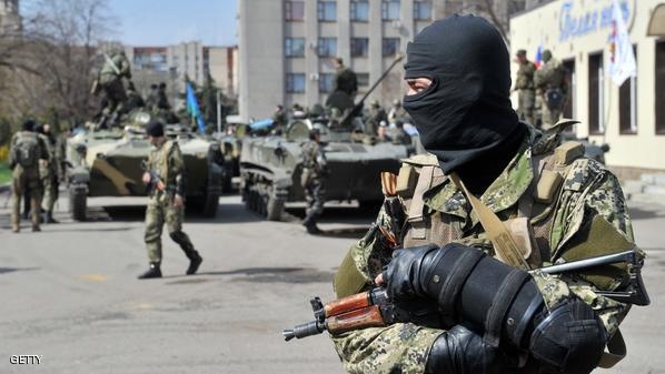 الانفصاليون شرق أوكرانيا يسحبون أسلحتهم الثقيلة من خطوط التماس