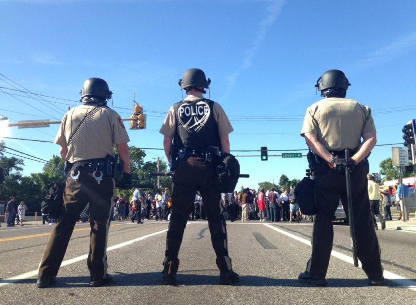 إصابة شرطيين بالرصاص في فيرغسون