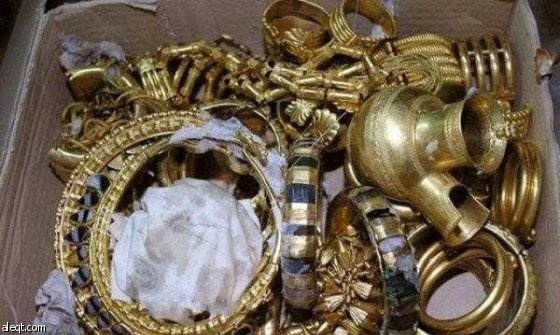 الولايات المتحدة تعيد أثار مهربة إلى العراق