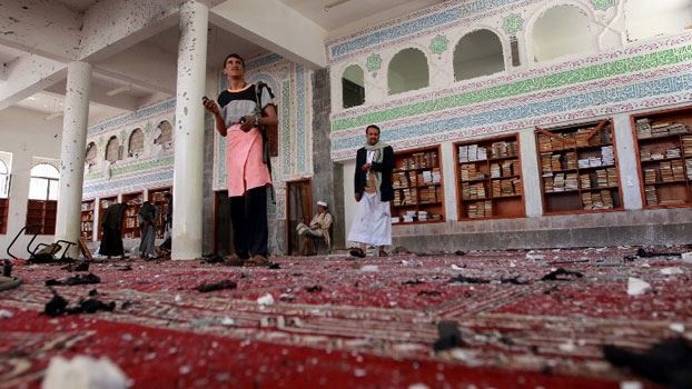 تنظيم داعش يتبنى الهجمات على المسجدين في اليمن
