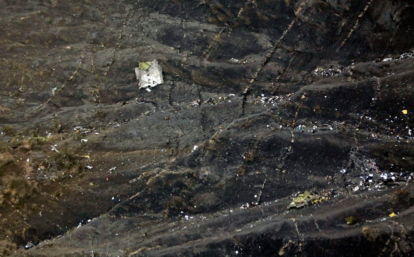 العثور على أحد الصندوقين الأسودين للطائرة الألمانية المنكوبة