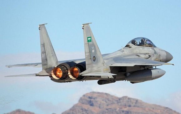 مصادر قبلية: طائرات حربية تضرب الحوثيين في معقلهم في صعدة